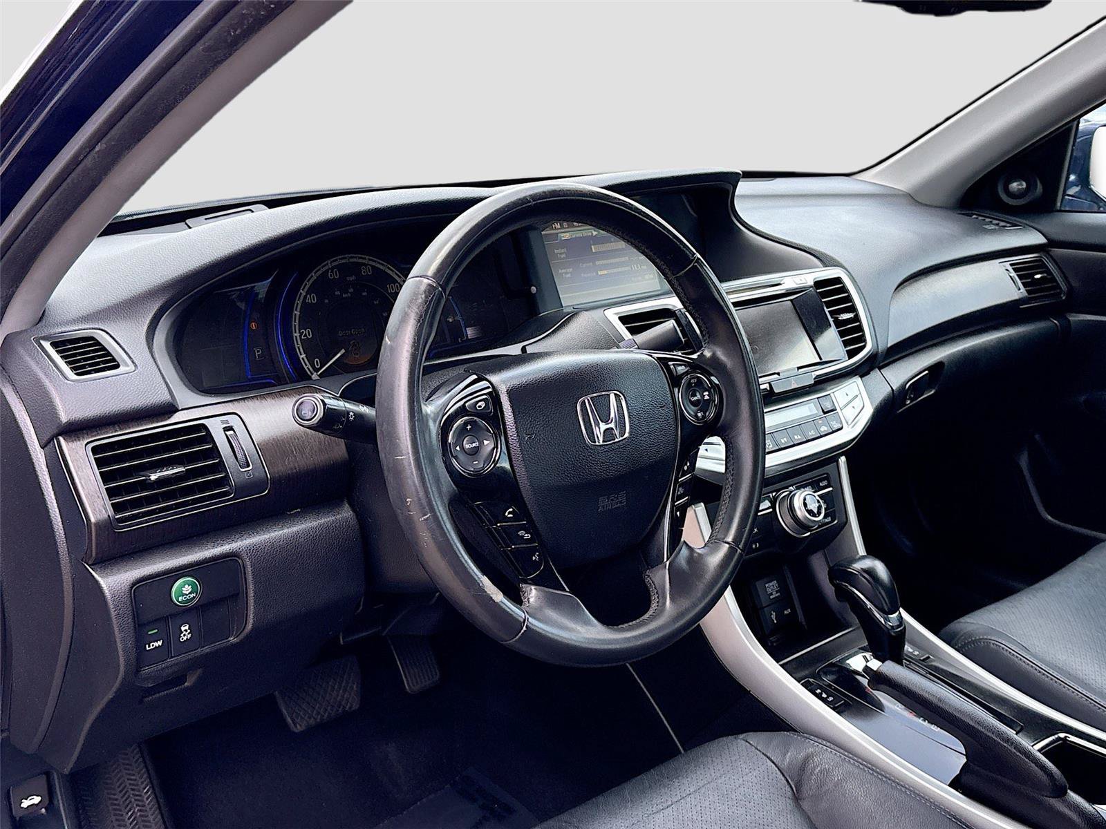 Used 2015 Honda Accord Touring image 9