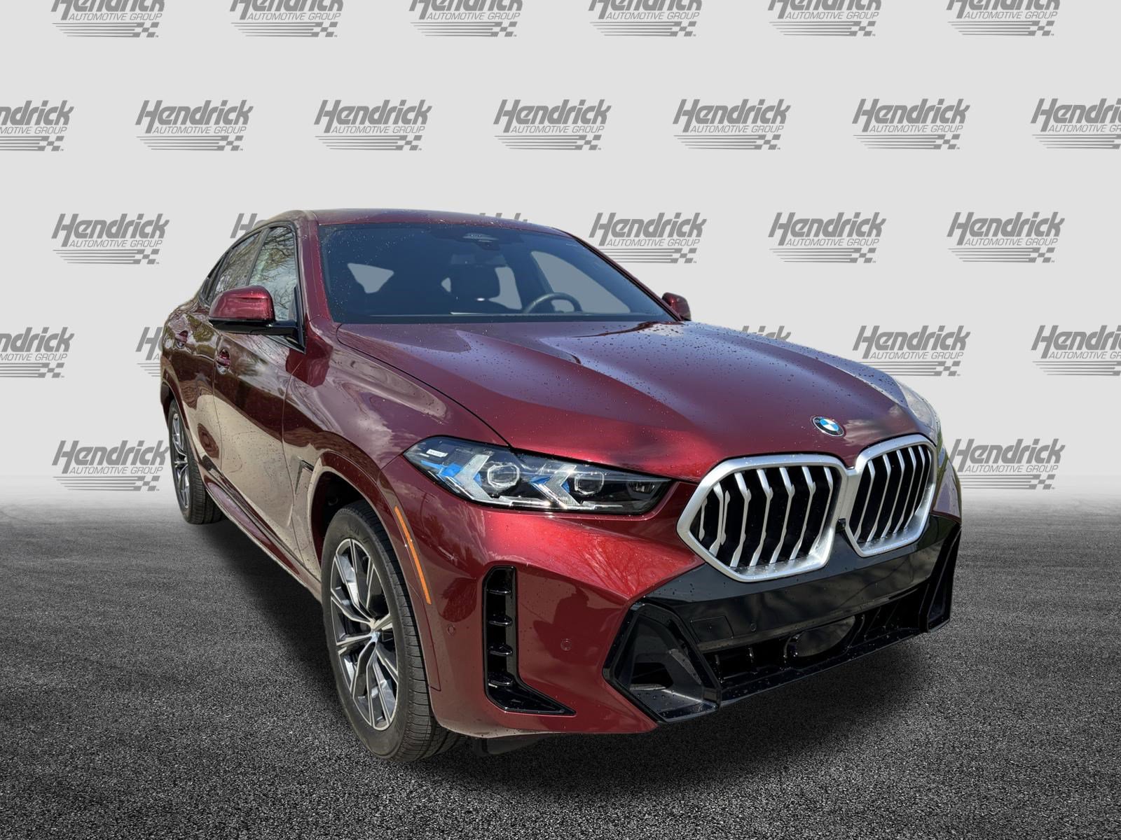Certified 2026 BMW X6 xDrive40i AWD/4WD image 2