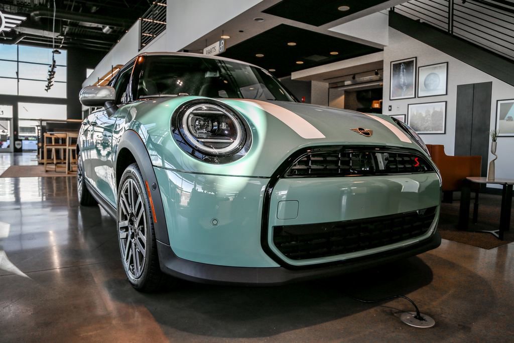 New 2026 MINI Cooper S image 5