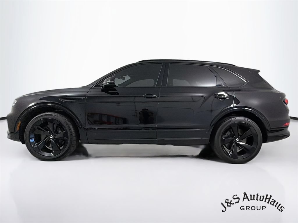 Used 2022 Bentley Bentayga AWD/4WD image 4