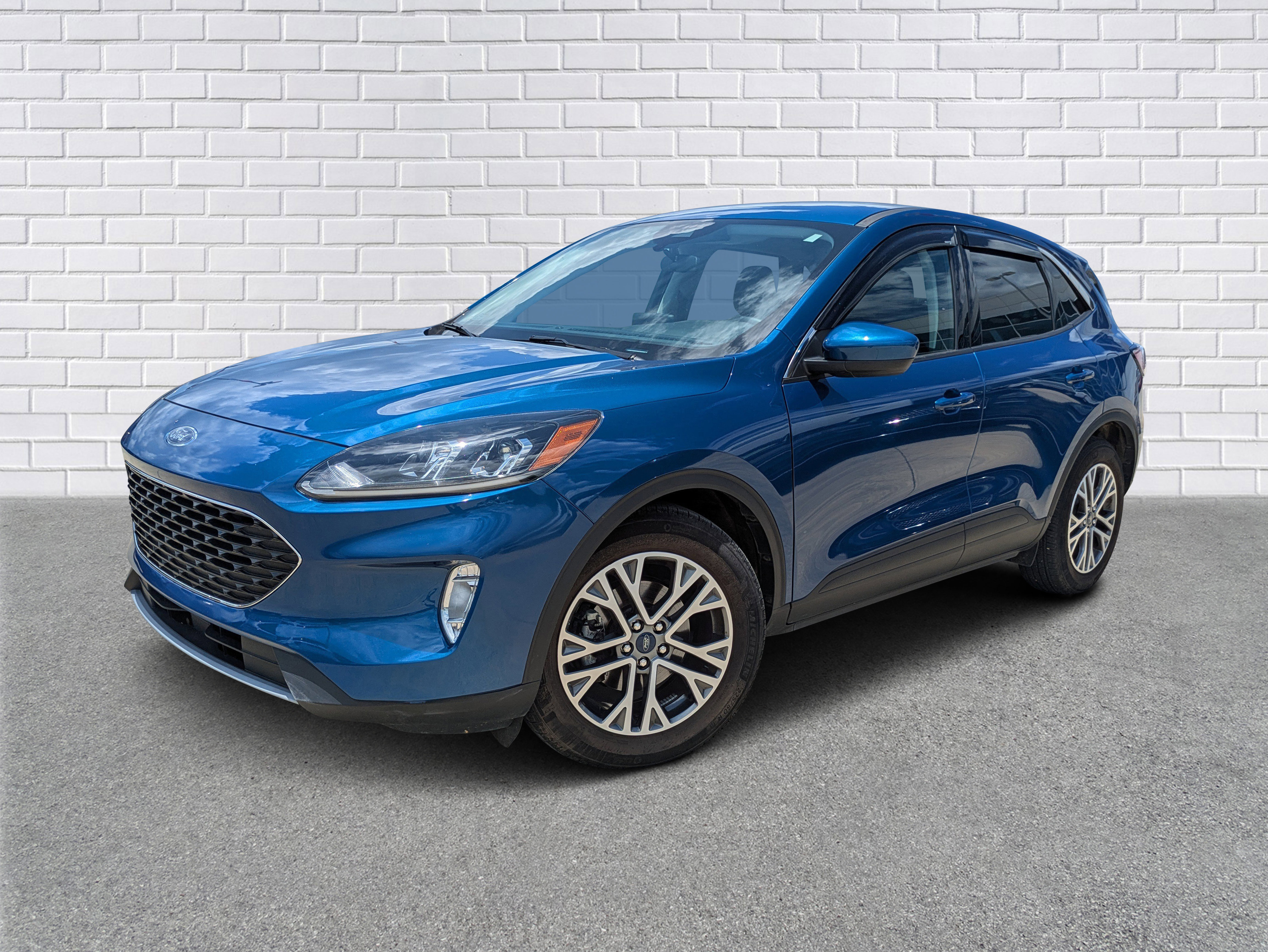 Used 2022 Ford Escape SEL w/ Technology Package