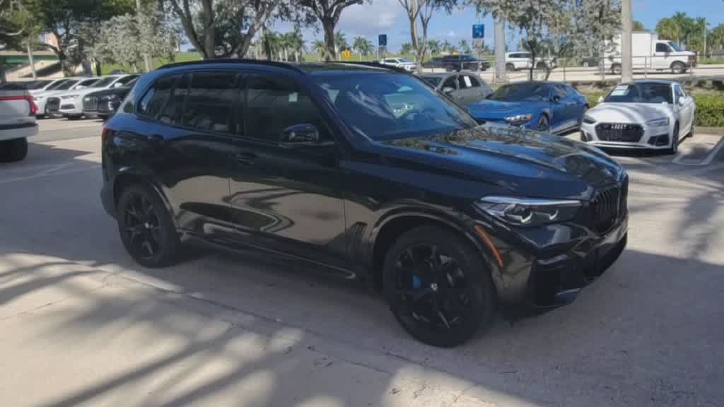 Used 2023 BMW X5 sDrive40i w/ M Sport Package RWD image 2