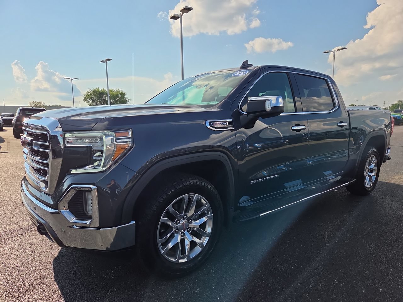Used 2022 GMC Sierra 1500 SLT w/ SLT Premium Plus Package AWD/4WD image 3