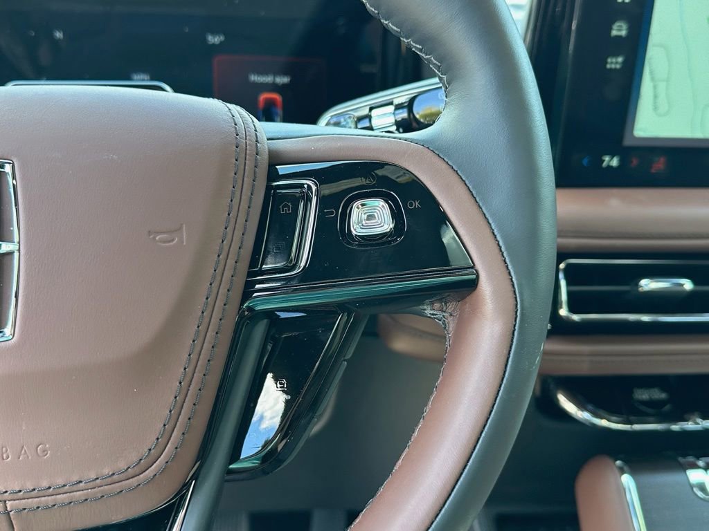 New 2026 Lincoln Aviator Reserve AWD/4WD image 11