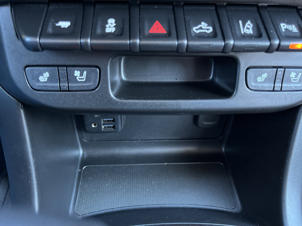 Used 2022 GMC Canyon Denali image 23