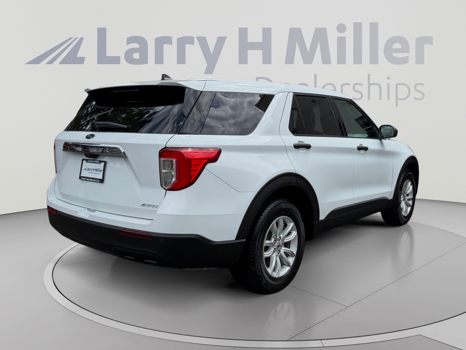 Used 2021 Ford Explorer 4WD image 5