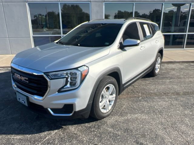 Used 2022 GMC Terrain SLE w/ Driver Convenience Package FWD image 24