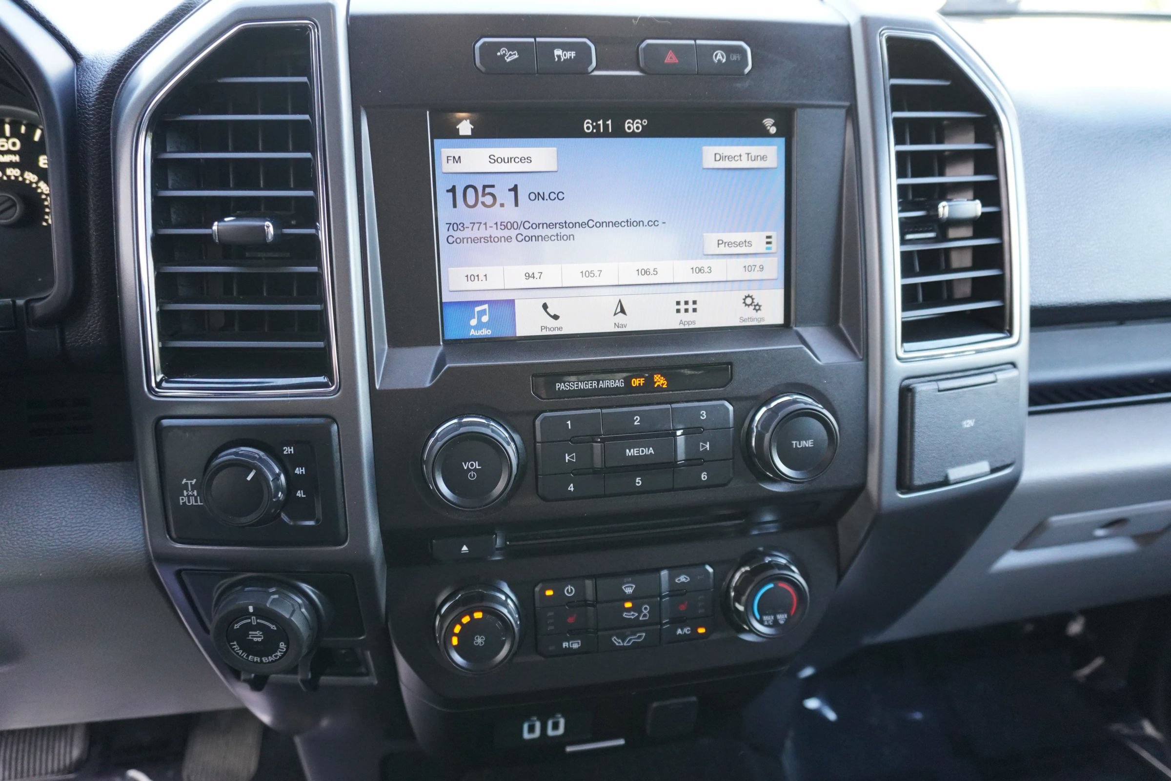 Used 2018 Ford F150 XLT w/ Equipment Group 302A Luxury AWD/4WD image 16