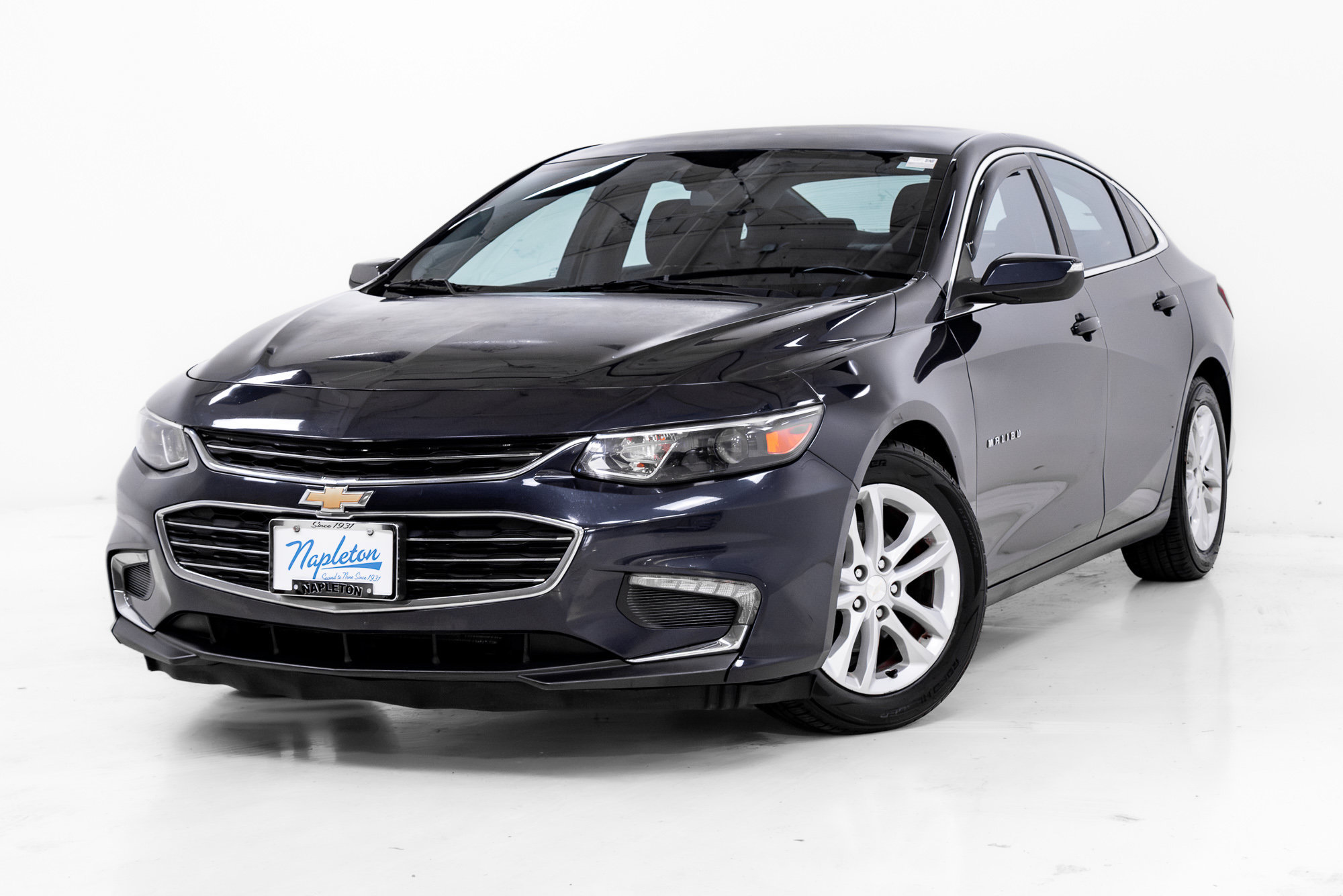 Used 2016 Chevrolet Malibu LT FWD image 1