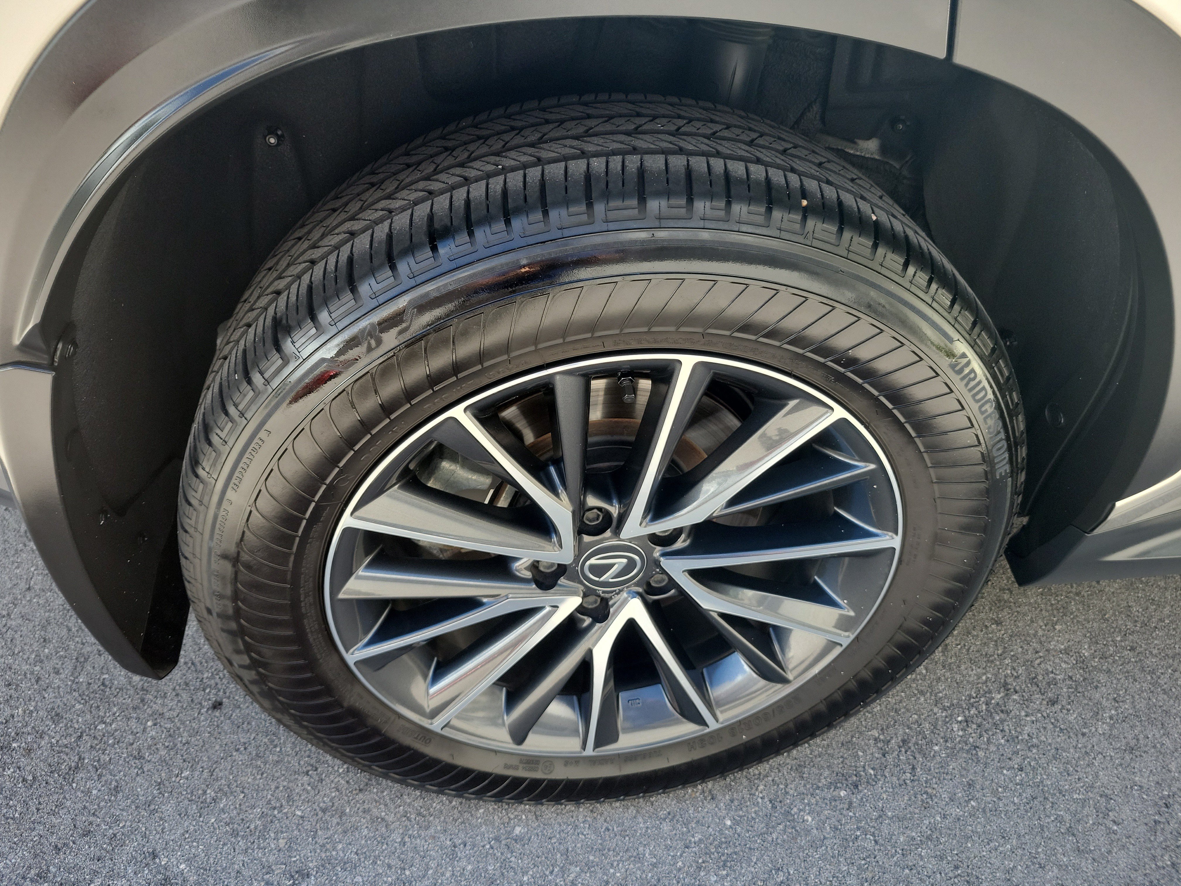 Used 2025 Lexus NX 250 FWD w/ Accessory Package (K3) image 8