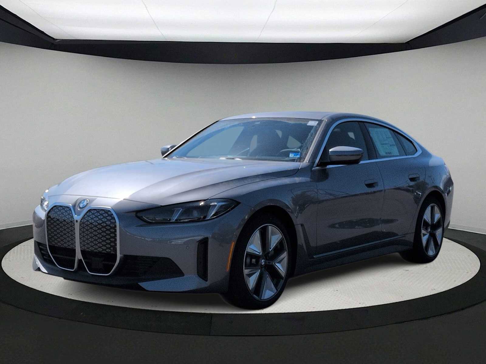 New 2026 BMW i4 xDrive40i image 4