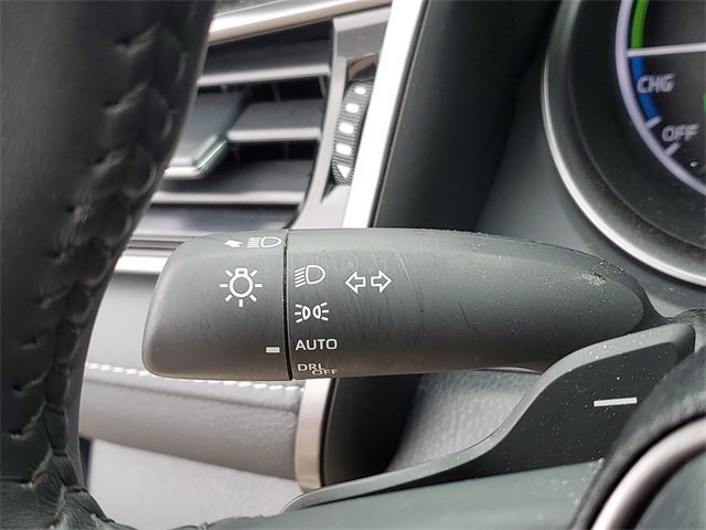 Used 2024 Toyota Camry SE image 10