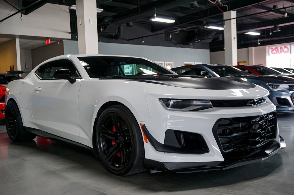 Used 2020 Chevrolet Camaro ZL1 image 3