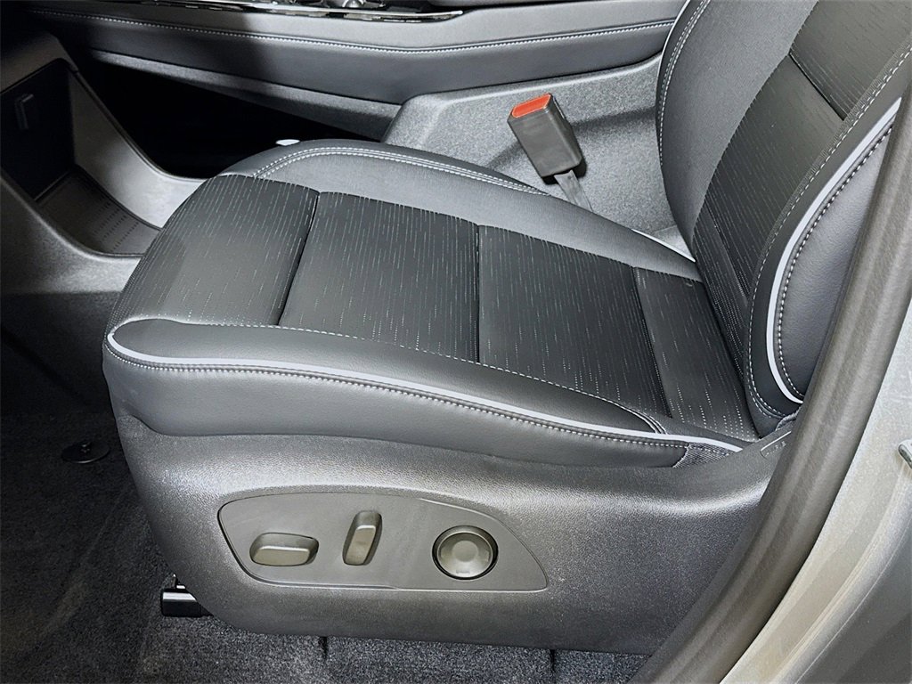 New 2026 Buick Enclave Sport Touring w/ Power Package image 17