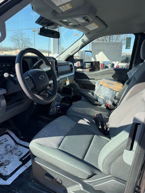 New 2026 Ford F550 4x4 Supercab Super Duty w/ XLT Value Package image 9