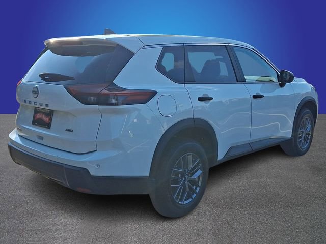 Used 2024 Nissan Rogue S AWD/4WD image 4