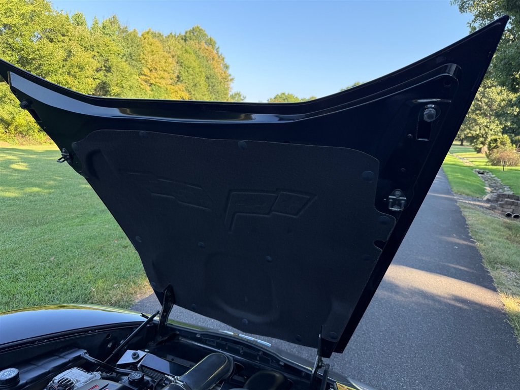 Used 2010 Chevrolet Corvette Grand Sport w/ Preferred Equipment Group RWD image 64
