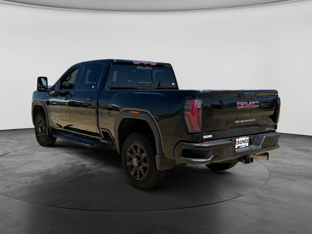 Used 2024 GMC Sierra 2500 AT4 w/ AT4 Preferred Package AWD/4WD image 8