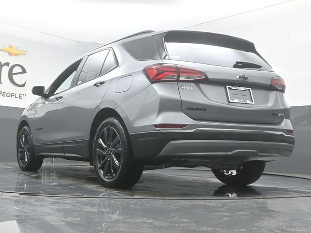 Used 2023 Chevrolet Equinox RS w/ RS Leather Package image 5