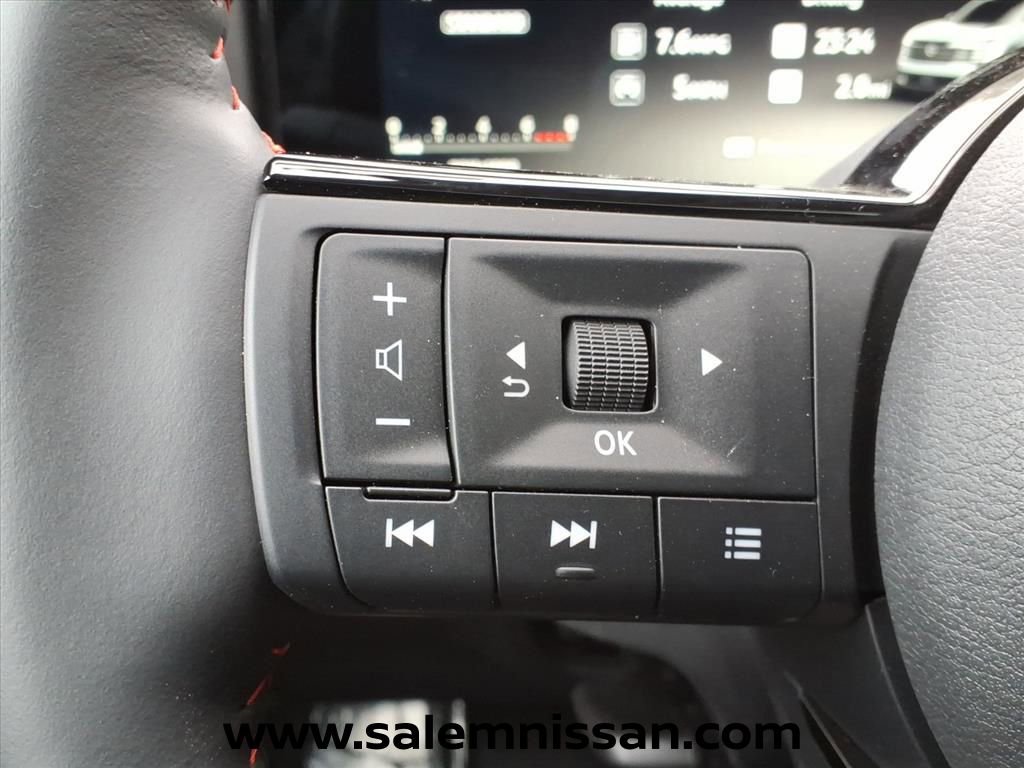 New 2026 Nissan Kicks SR w/ SR Premium Package FWD image 16