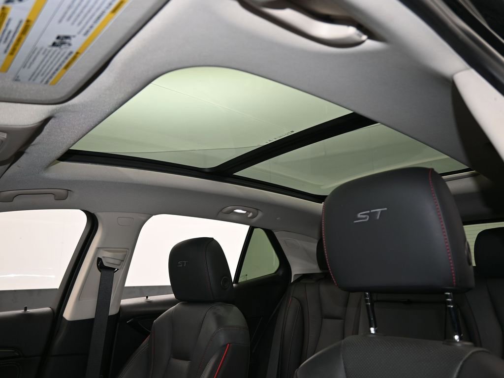 Used 2023 Buick Envision Essence w/ Technology Package I image 11