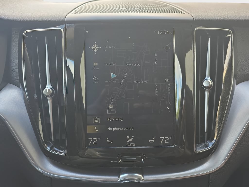 Used 2020 Volvo XC60 T5 Momentum w/ Protection Package Premier AWD/4WD image 22
