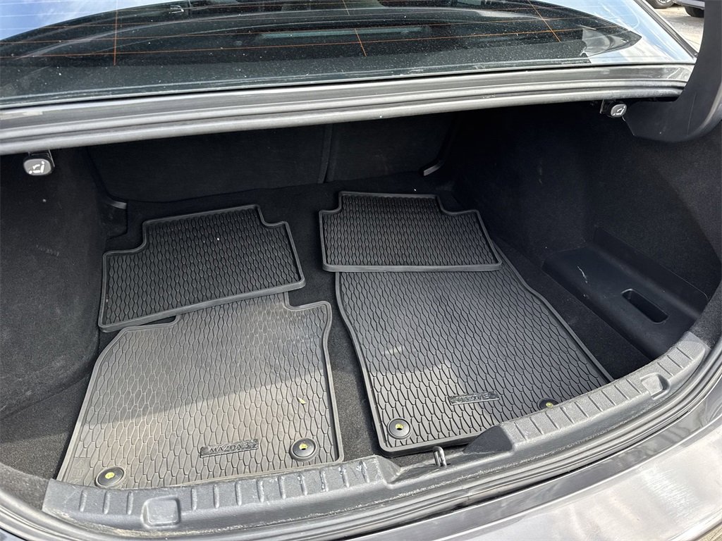 Used 2019 MAZDA MAZDA3 Sedan w/ Preferred Package image 57