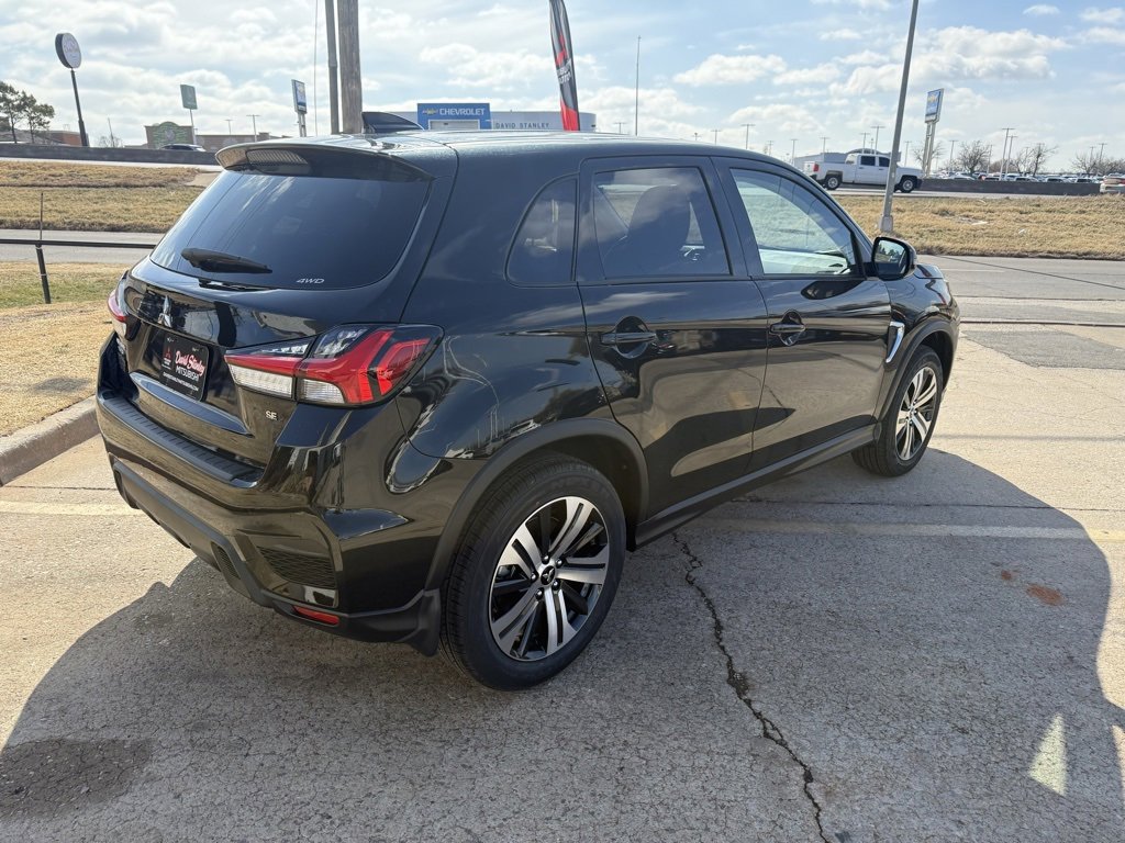 New 2026 Mitsubishi Outlander SEL image 8