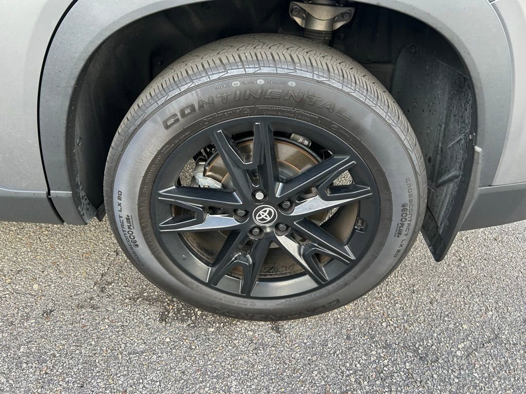 Certified 2025 Toyota Grand Highlander AWD image 9