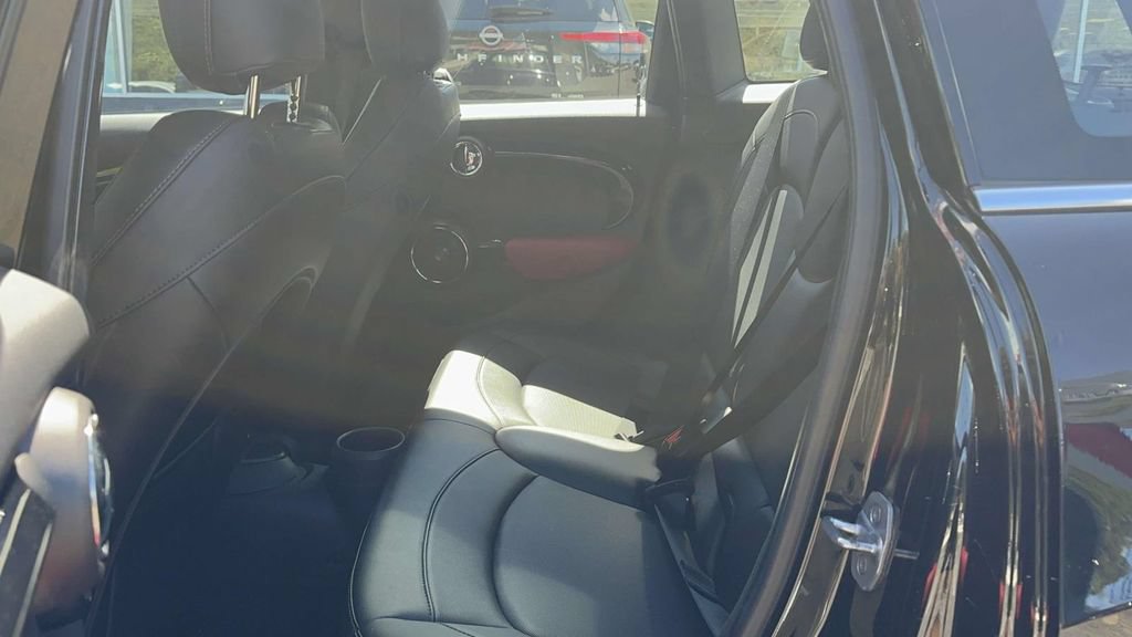 Used 2018 MINI Cooper S FWD image 14