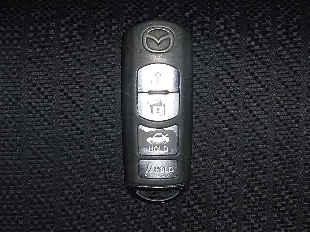 Used 2014 MAZDA MAZDA3 i SV image 32