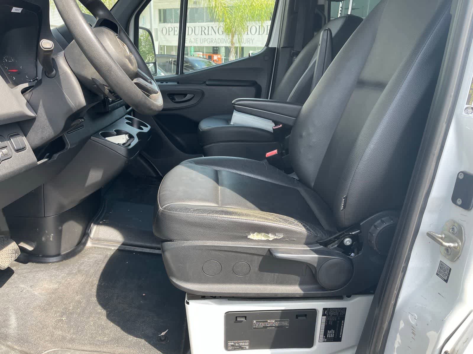 Used 2020 Mercedes-Benz Sprinter 2500 image 9