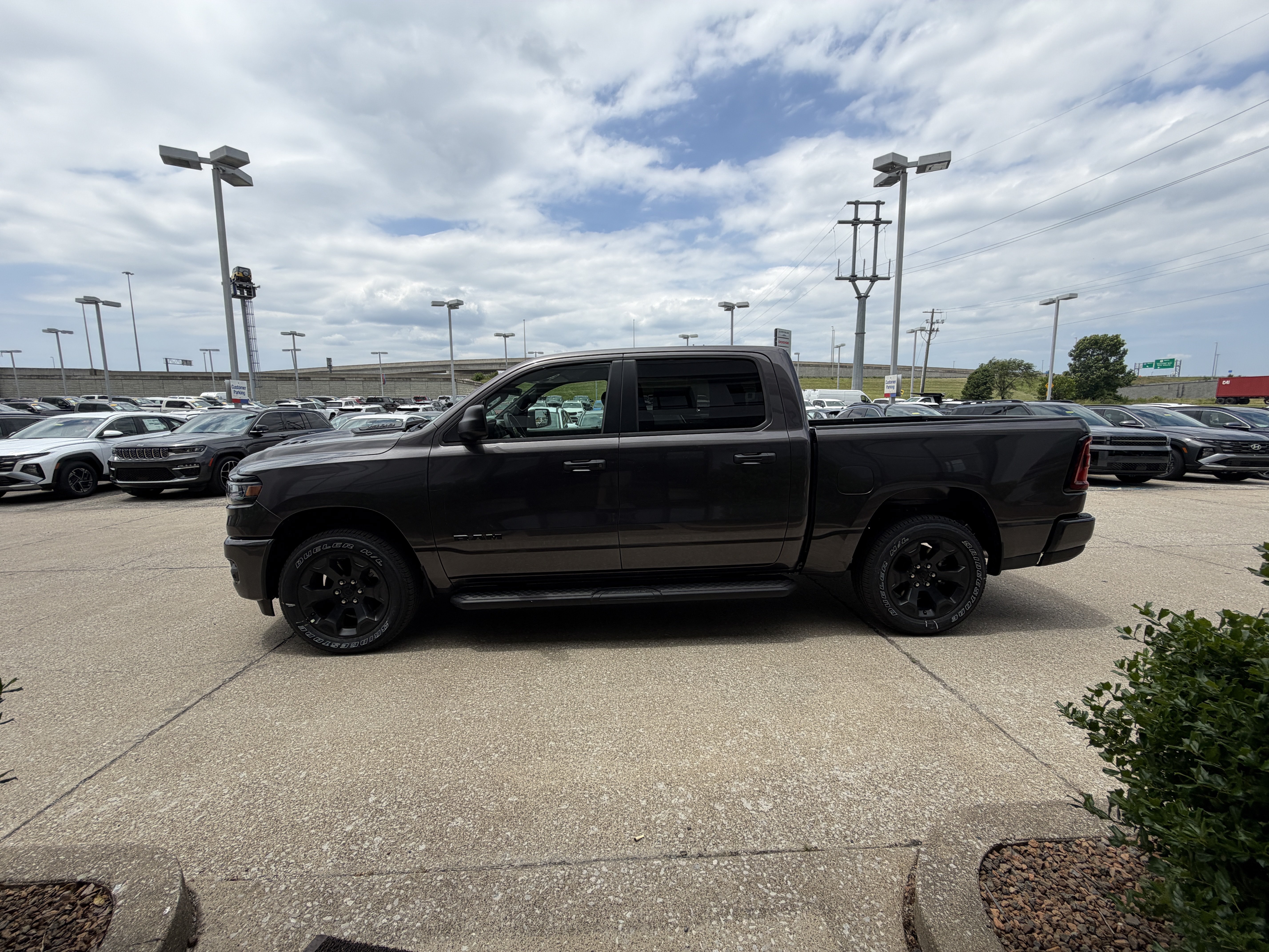 New 2026 RAM 1500 Express AWD/4WD image 14