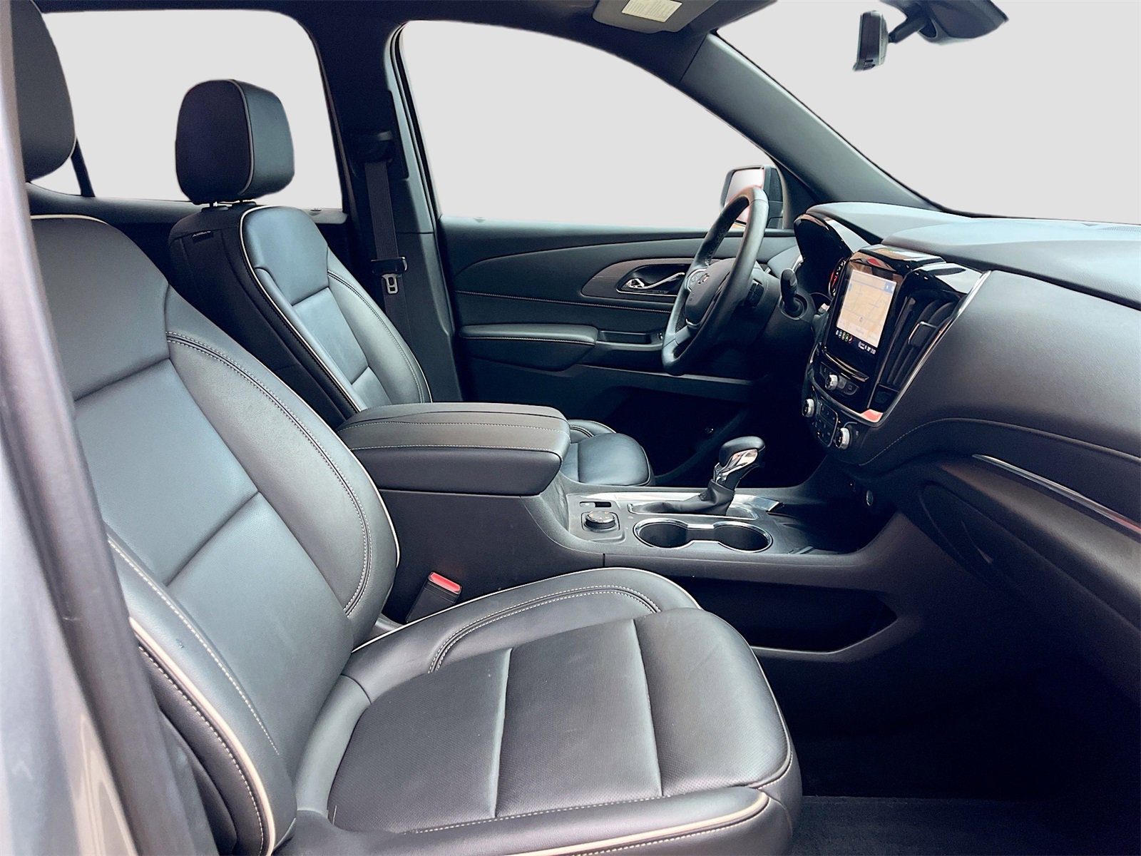 Used 2023 Chevrolet Traverse Premier w/ Redline Edition image 31