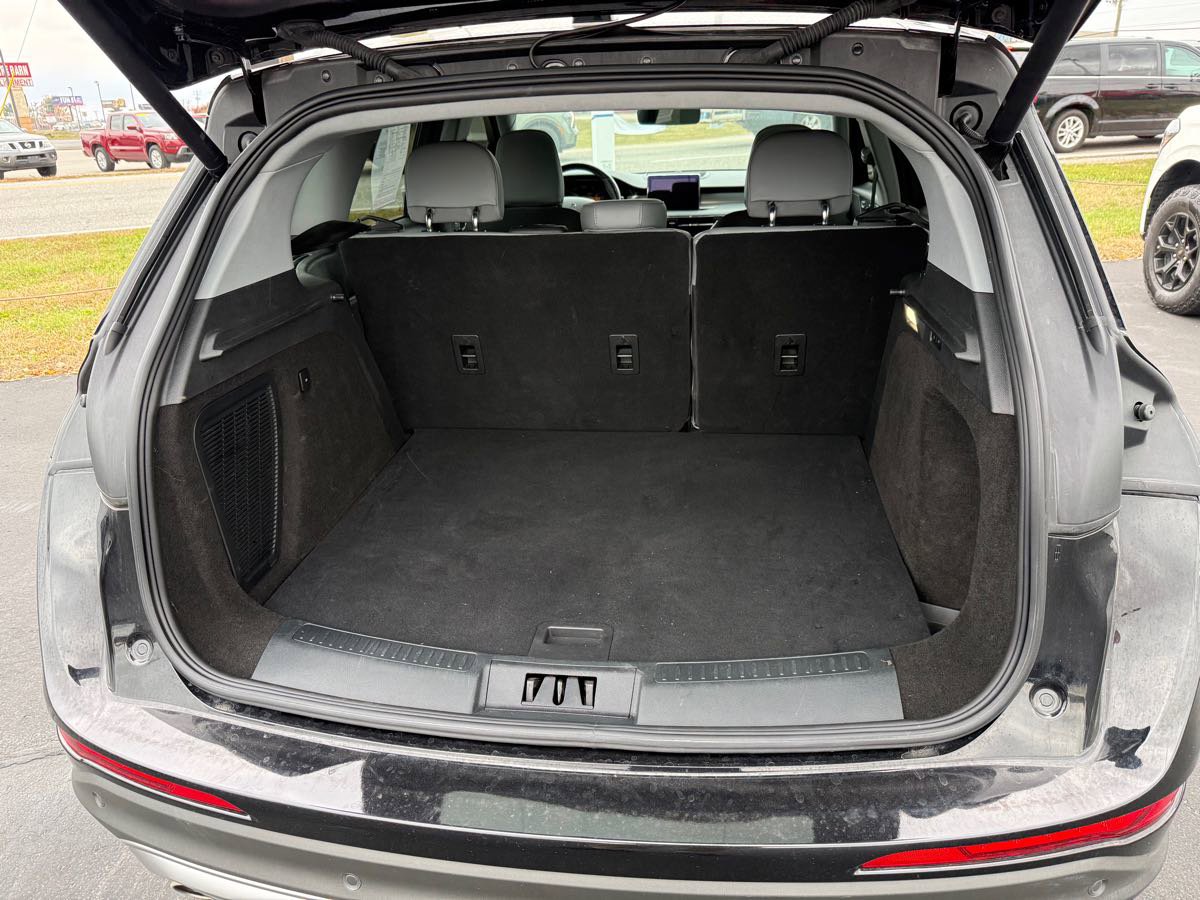 Used 2022 Lincoln Corsair Reserve w/ Equipment Group 201A image 12