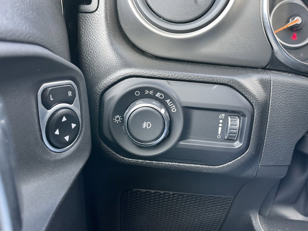 Used 2023 Jeep Wrangler Sport S image 42