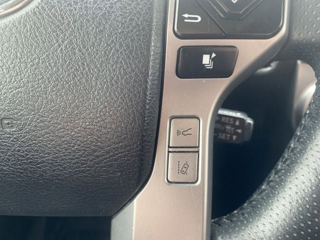 Used 2022 Toyota 4Runner SR5 image 34