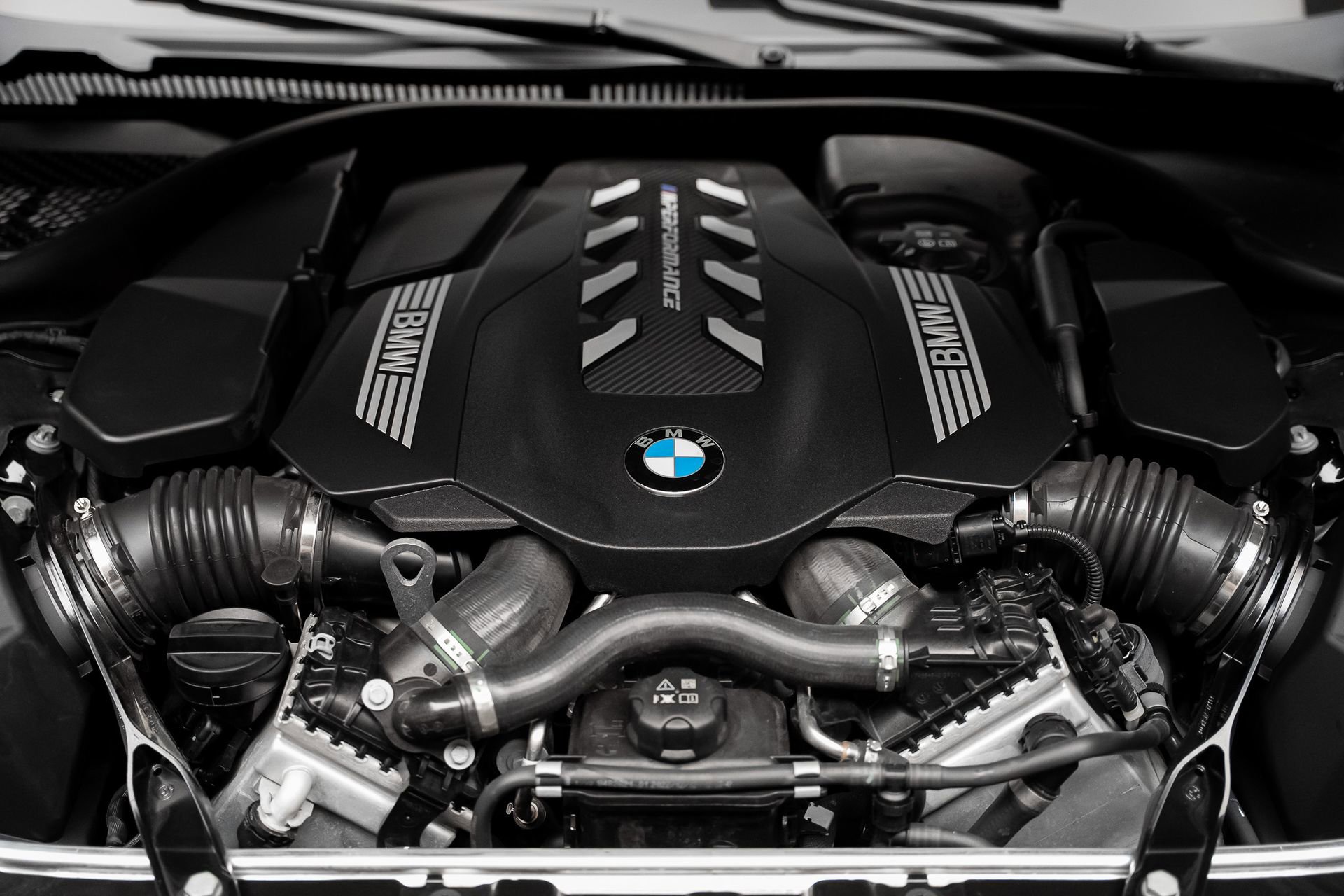 Used 2023 BMW M850i xDrive Convertible w/ M Sport Professional Package image 78