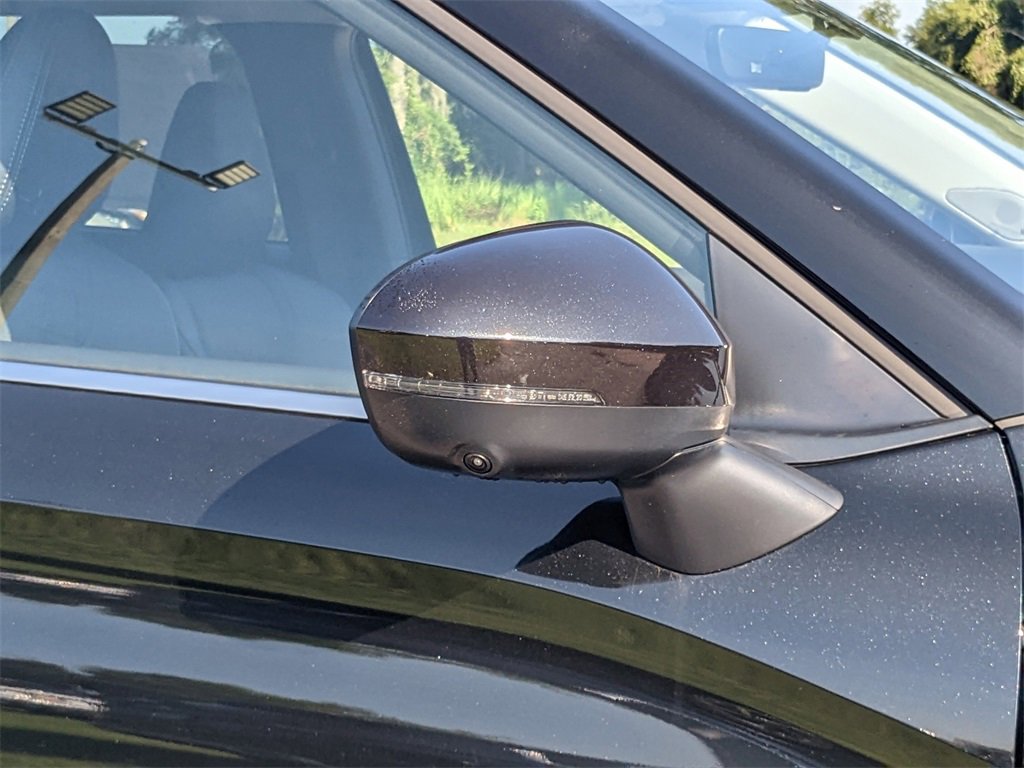 New 2025 Mitsubishi Outlander SE image 12