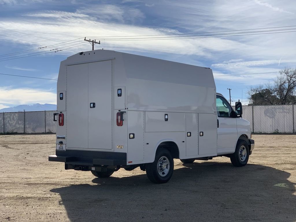 New 2026 Chevrolet Express 3500 w/ Power Convenience Package RWD image 4