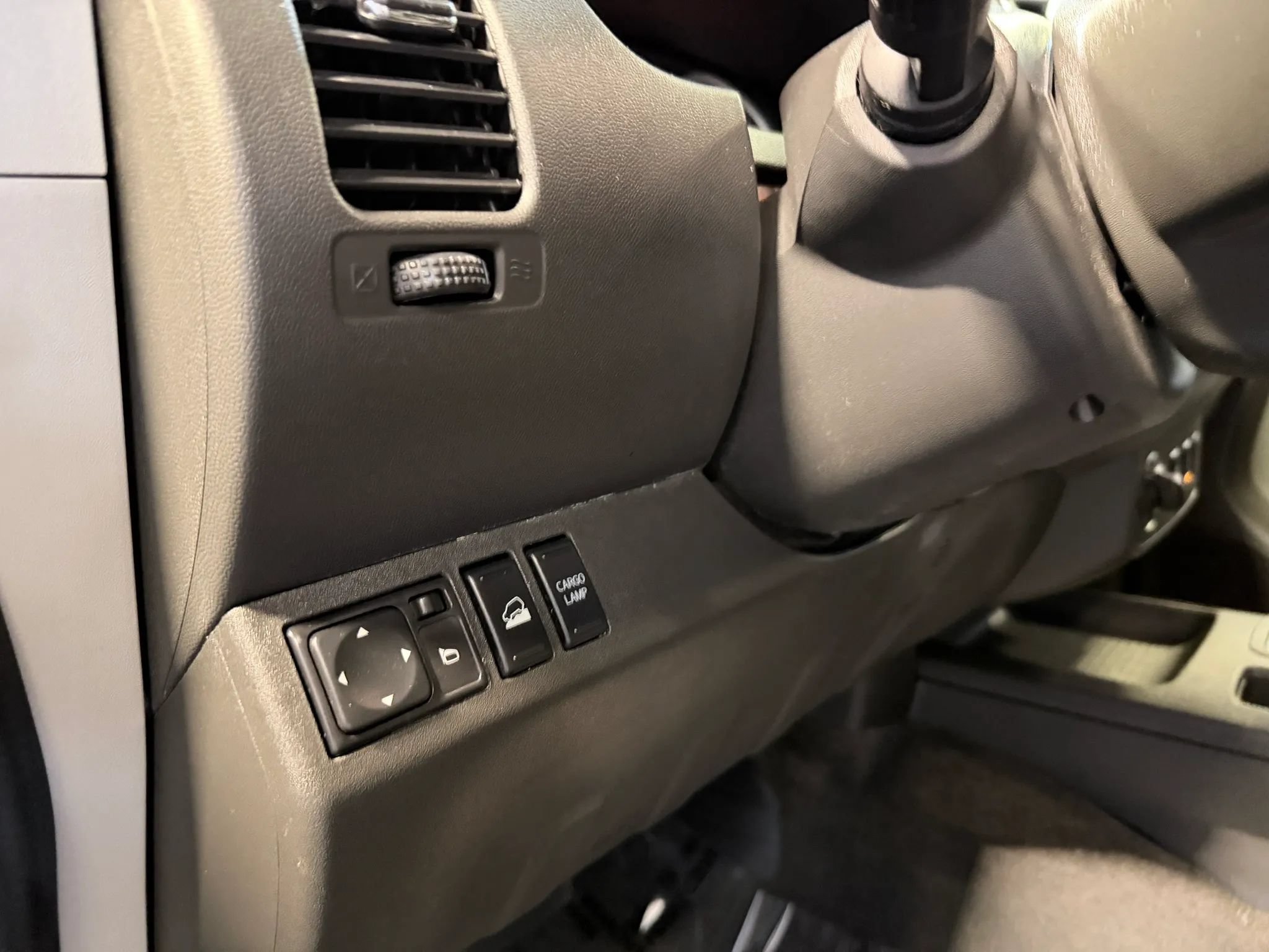 Used 2013 Nissan Frontier PRO-4X AWD/4WD image 11