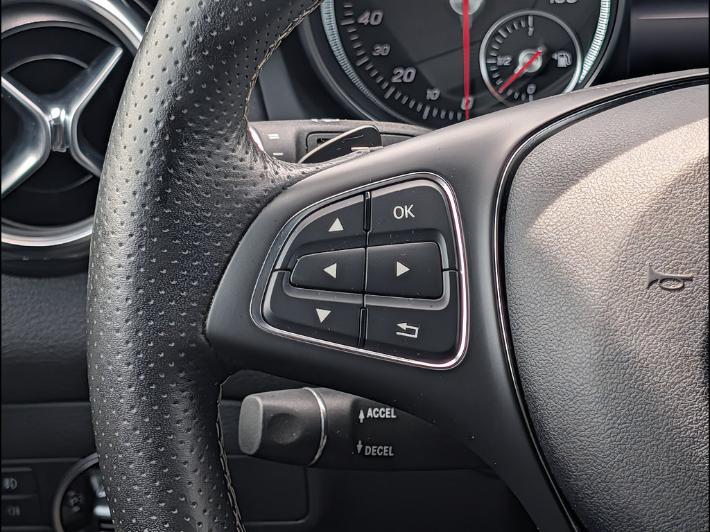 Used 2018 Mercedes-Benz GLA 250 image 18