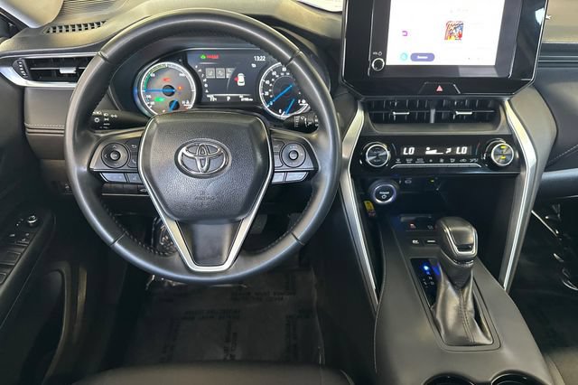 Used 2023 Toyota Venza LE AWD/4WD image 18