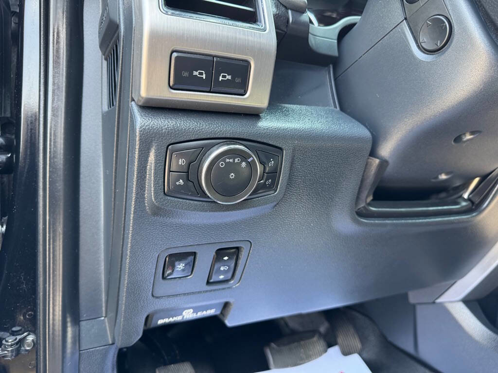 Used 2022 Ford F350 Platinum image 19