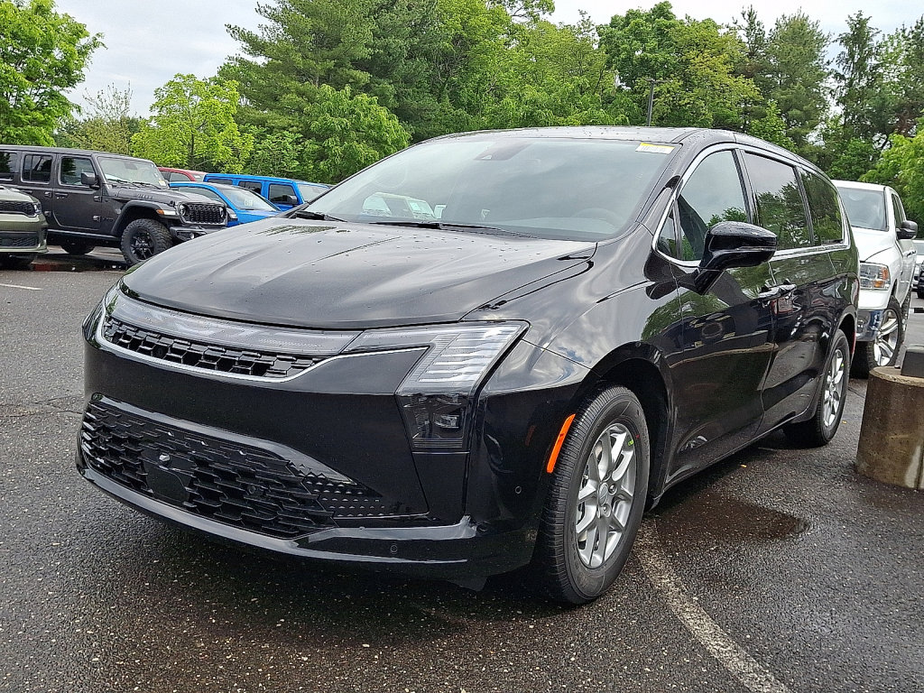 New 2027 Chrysler Pacifica Select w/ Family Tech Group FWD image 1