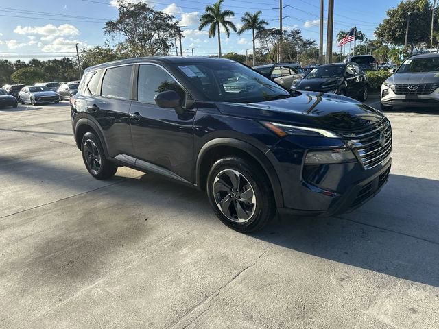 Used 2024 Nissan Rogue SV image 17