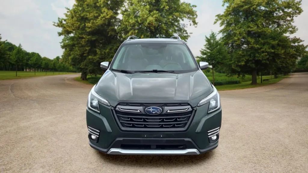 Used 2022 Subaru Forester Touring AWD/4WD image 3