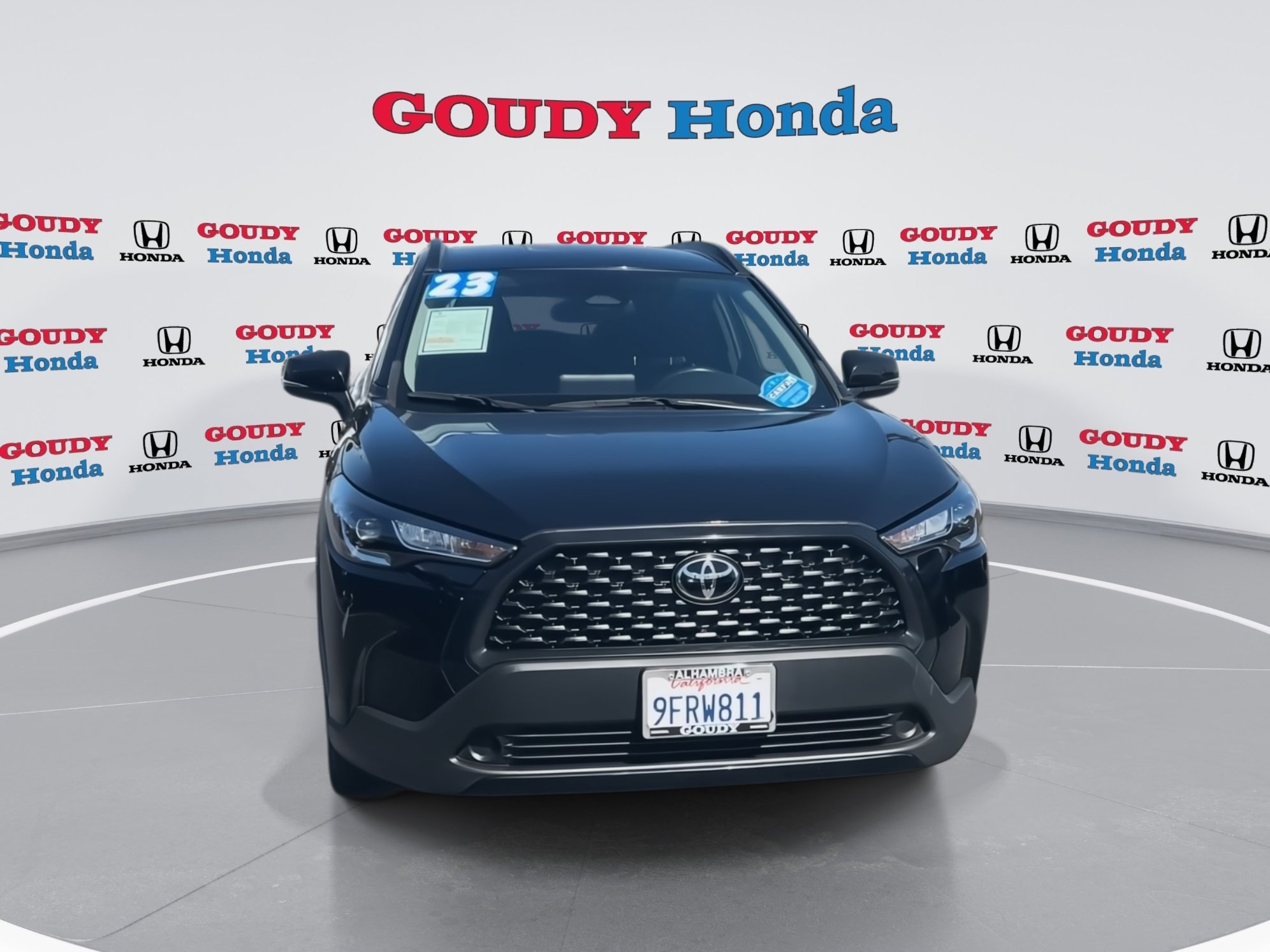 Used 2023 Toyota Corolla Cross LE FWD image 3