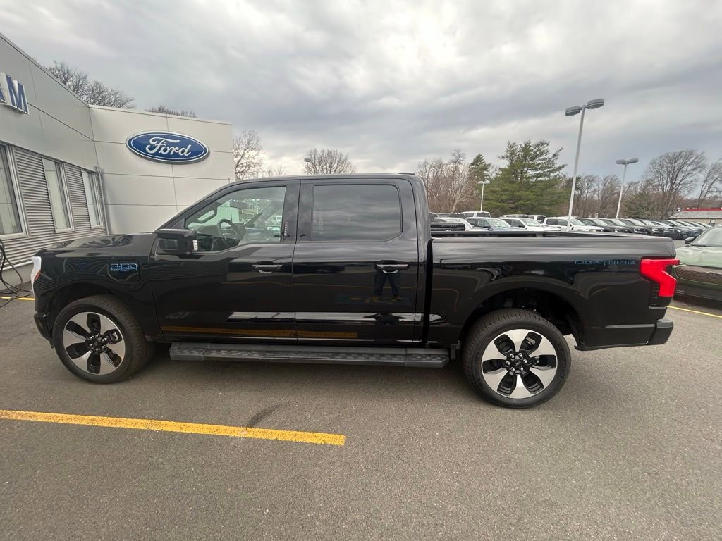 Used 2025 Ford F150 Lightning Platinum AWD/4WD image 4