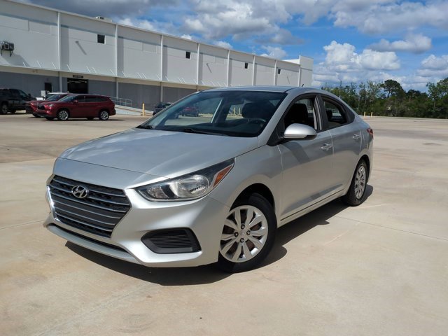Used 2020 Hyundai Accent SE FWD image 1